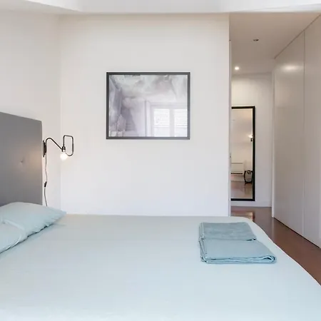Appartamento Spacious In *